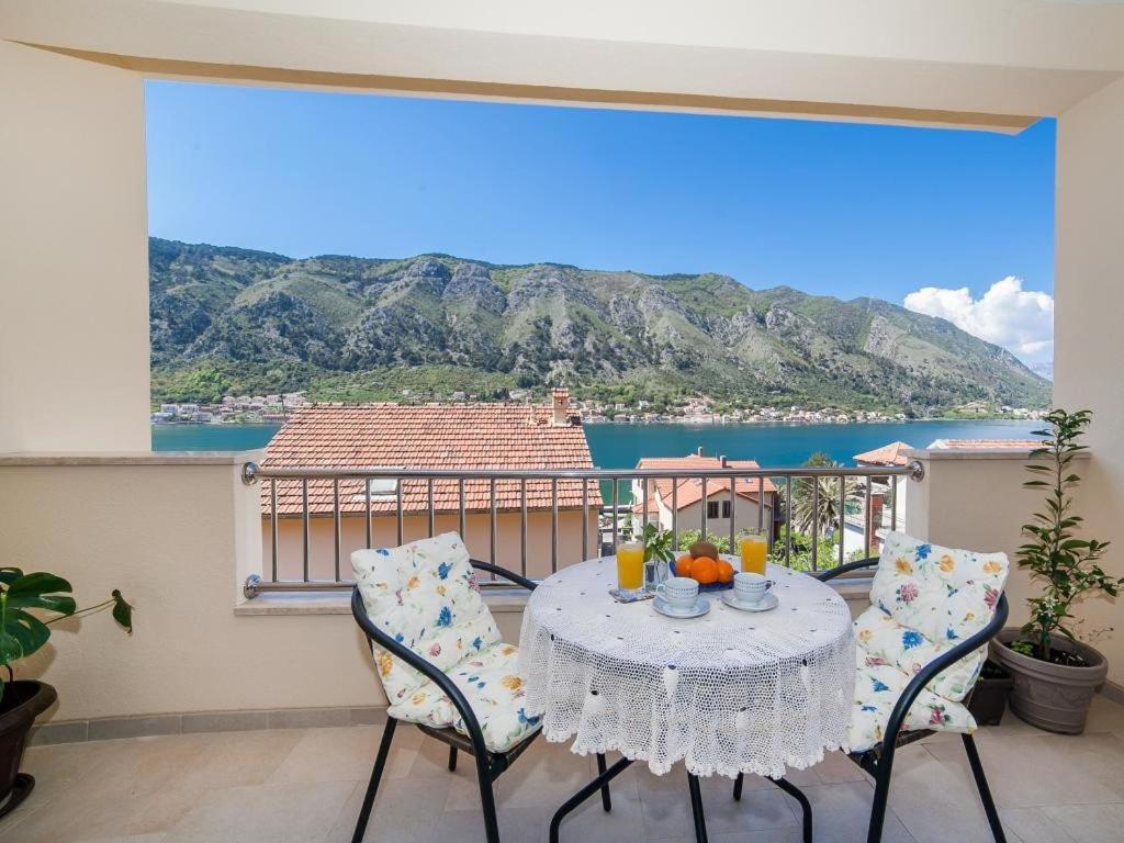 Apartments Castello Kotor Exterior photo
