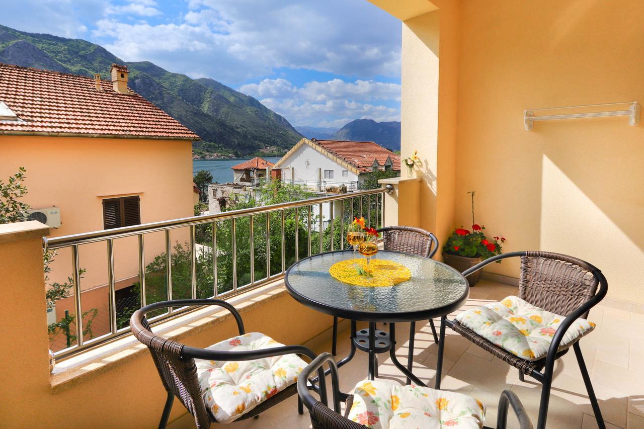 Apartments Castello Kotor Exterior photo