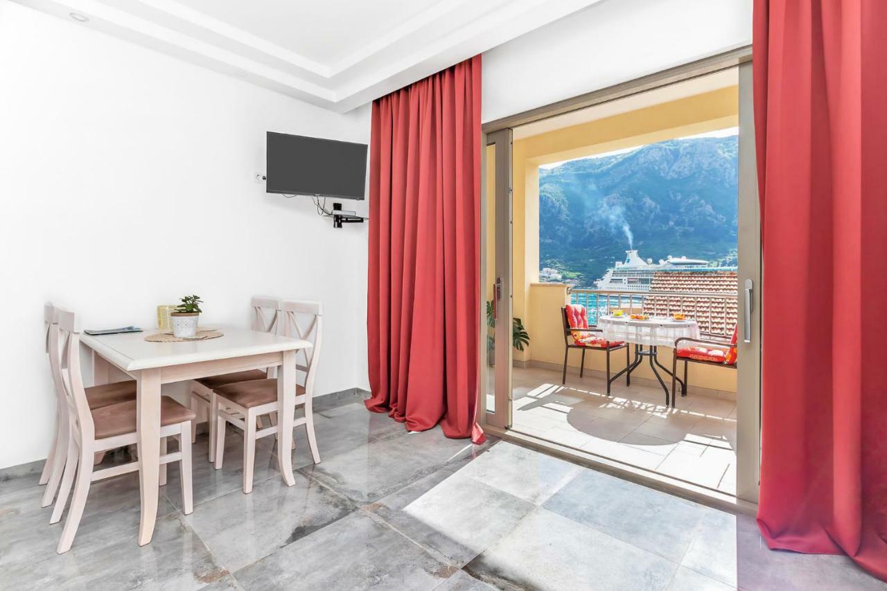 Apartments Castello Kotor Exterior photo